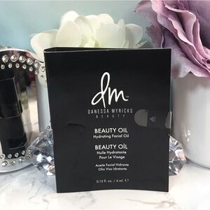 Danessa Myricks BEAUTY OIL Sample Vial FREE with any order! *Brand new on card!